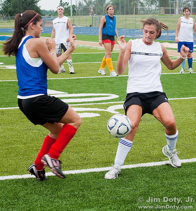 080725-soccer-5D-2349-w7